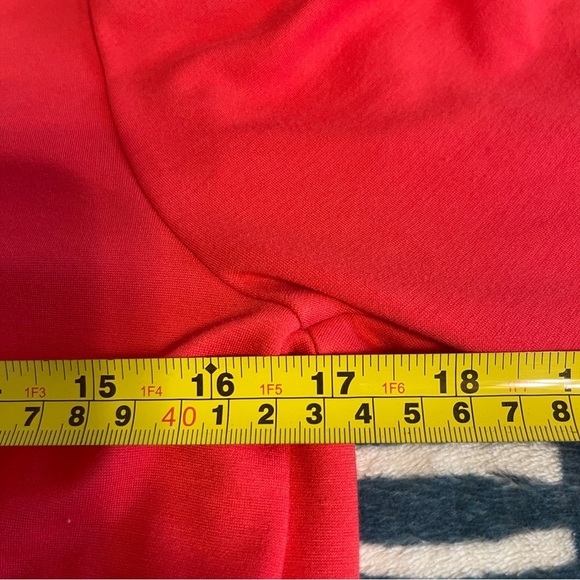 TRINA TURK women's crew sweater - Picture 5 of 6